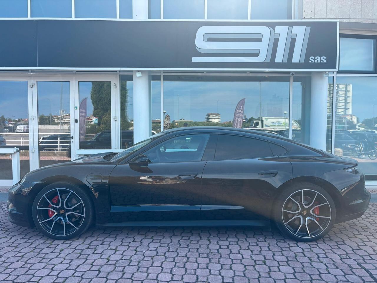 Porsche Taycan 4S