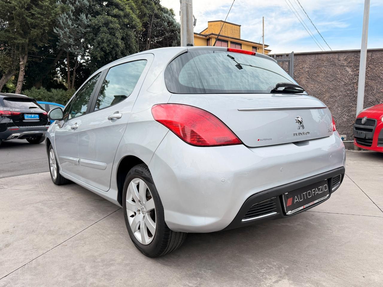 Peugeot 308 1.6 8V e-HDi 112CV Stop&Start 5p. Allure