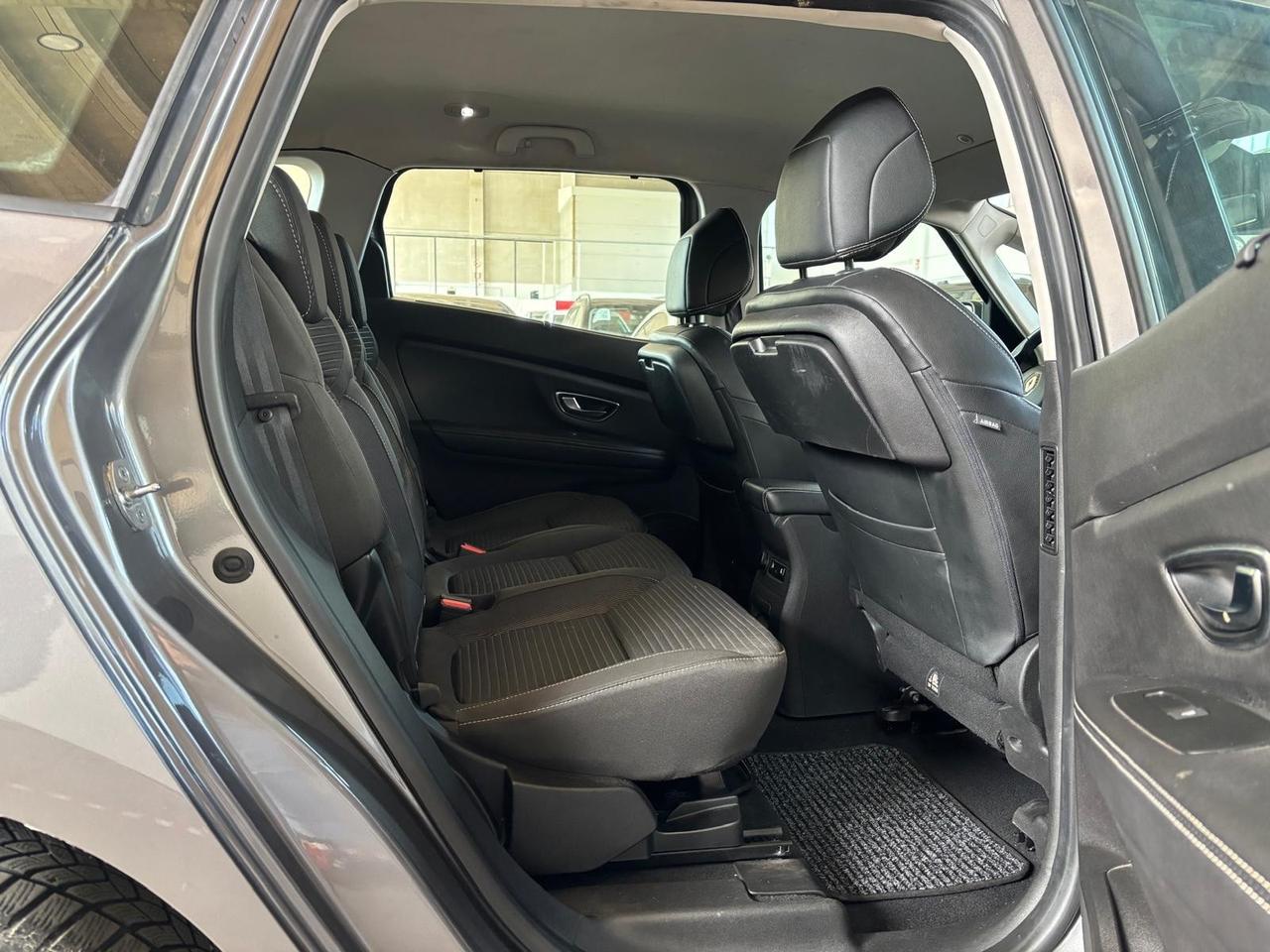 Renault Grand Scenic dCi 8V 110 CV EDC Energy Intens