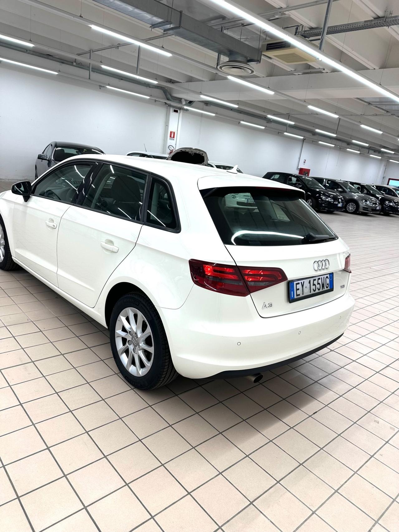 Audi A3 SPB 1.6 TDI clean diesel S tronic Business