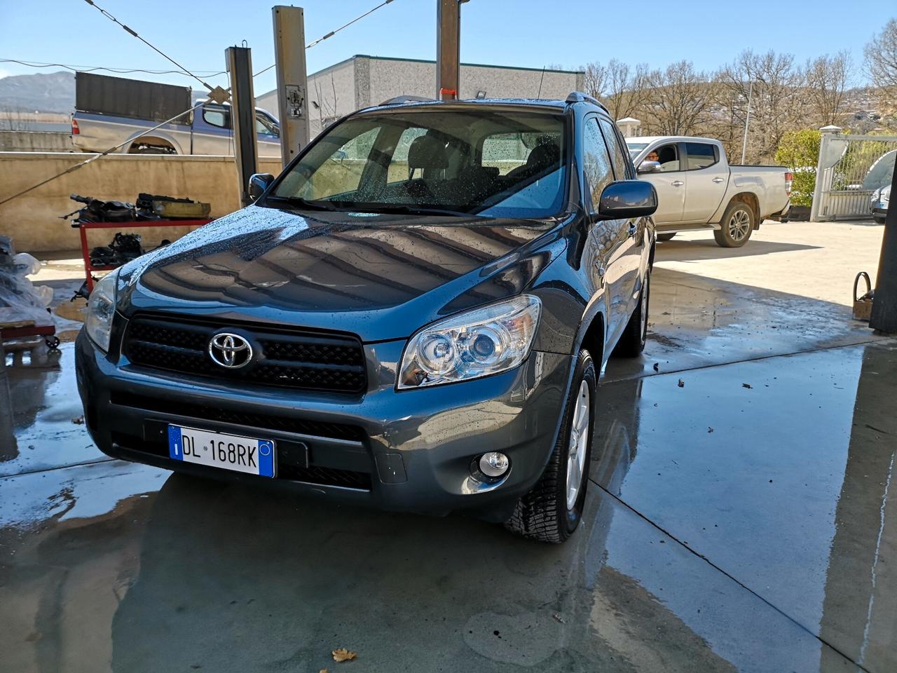 Toyota RAV 4 RAV4 2.2 D-4D 136 CV Luxury