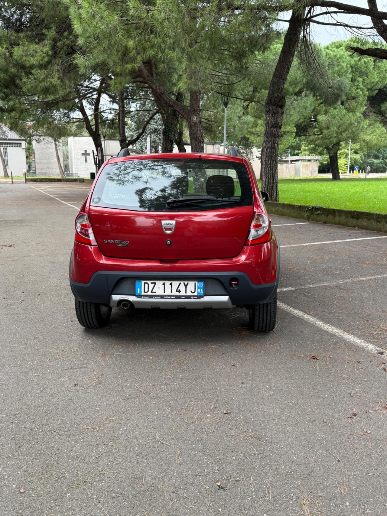 Dacia Sandero Stepway 1.6 8V 90CV