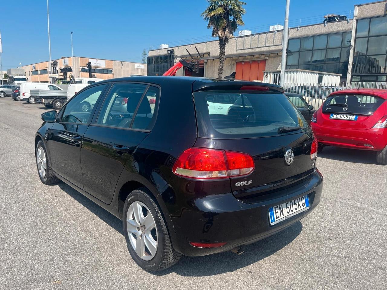 Volkswagen Golf 1.6 TDI DPF 5p.
