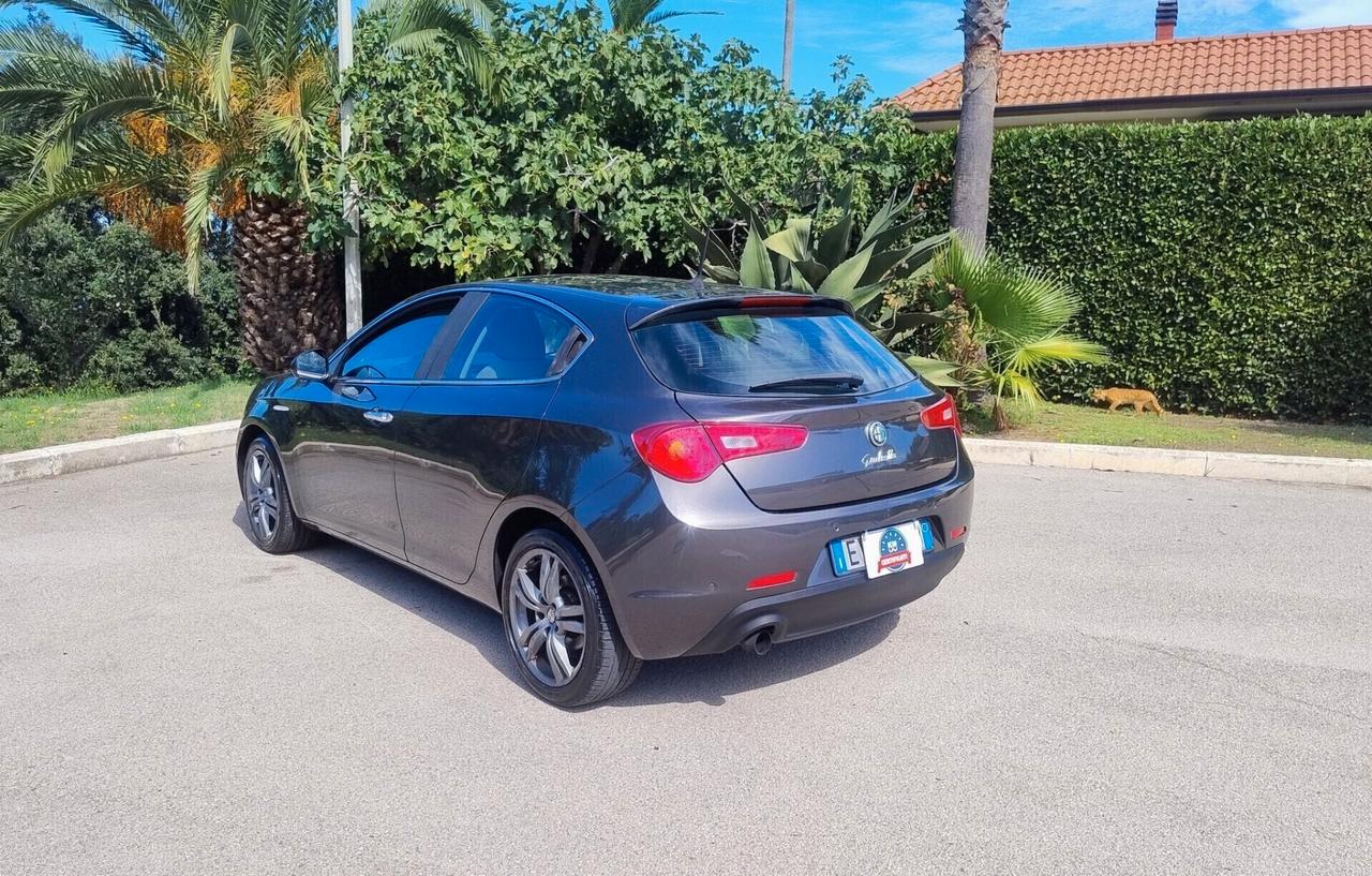 Alfa Romeo Giulietta 1.6 JTDm-2 105 CV Distinctive