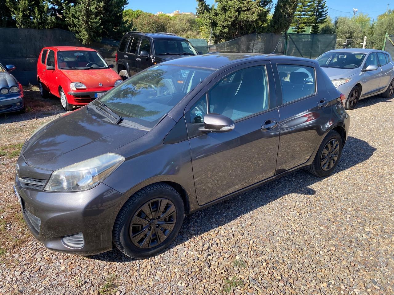 Toyota Yaris 1.0 5 porte Lounge