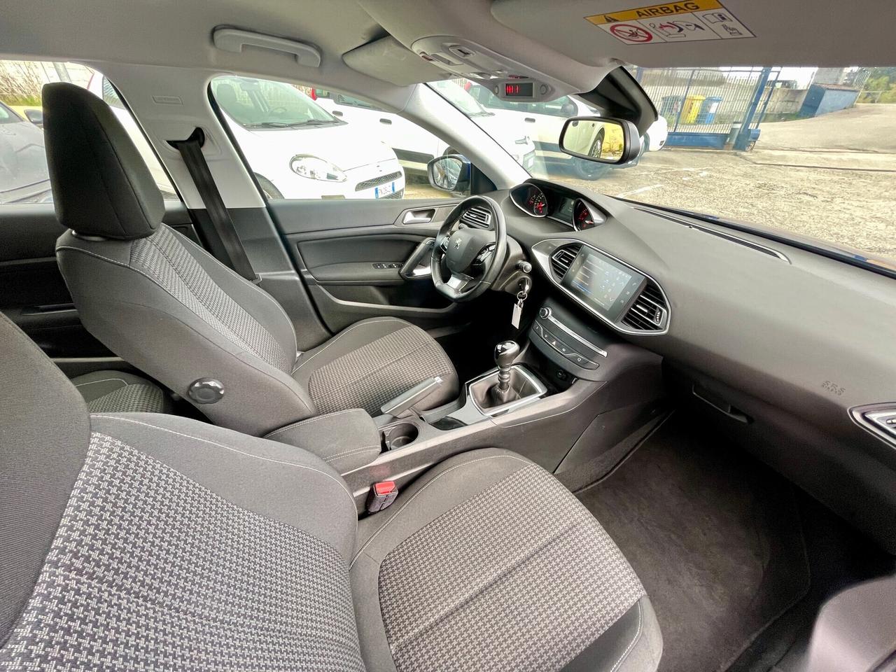 Peugeot 308 1.5 HDi 100CV 6M 12-2019