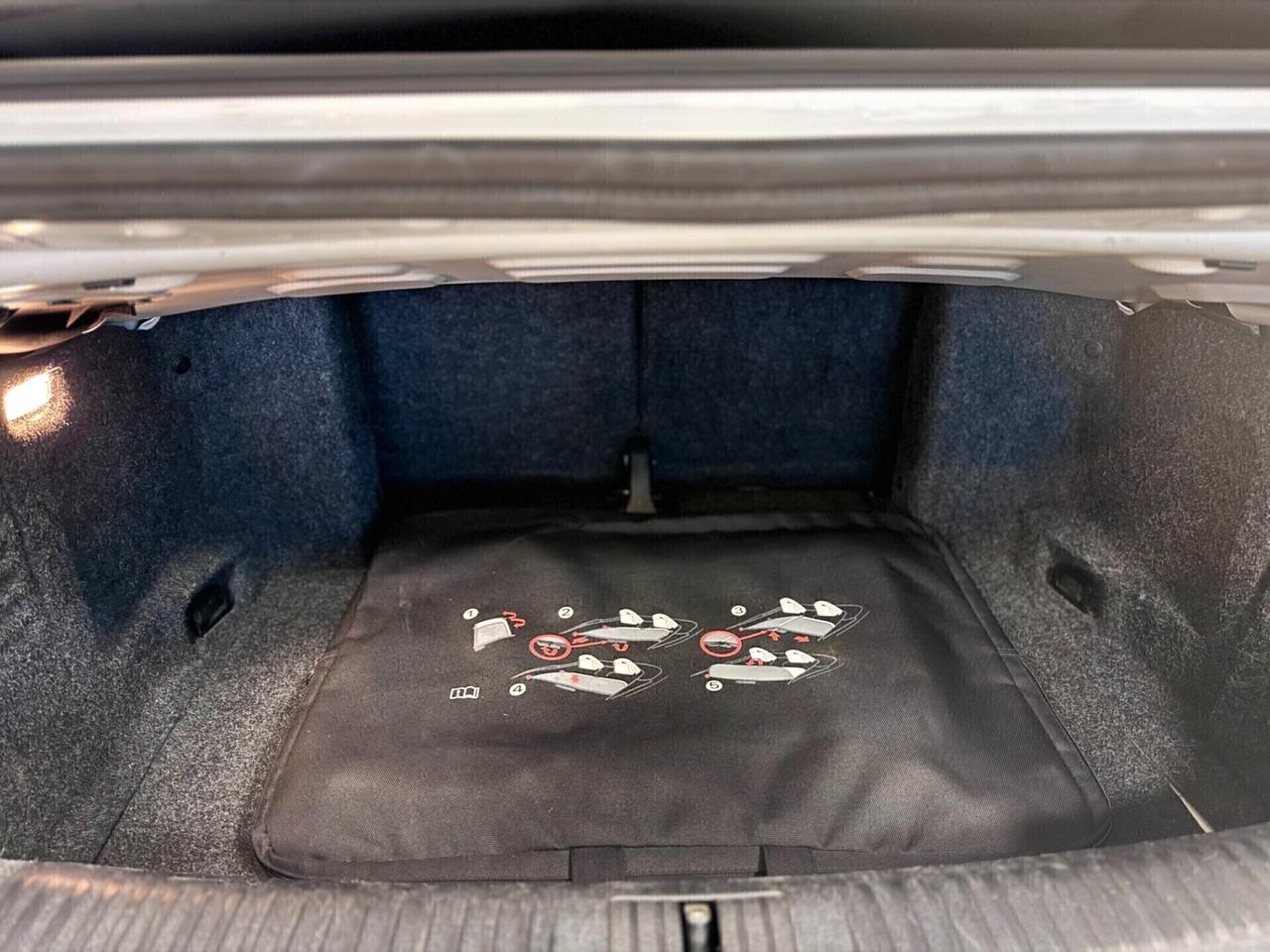 Audi A3 Cabrio 1.6 TDI clean diesel Ambition