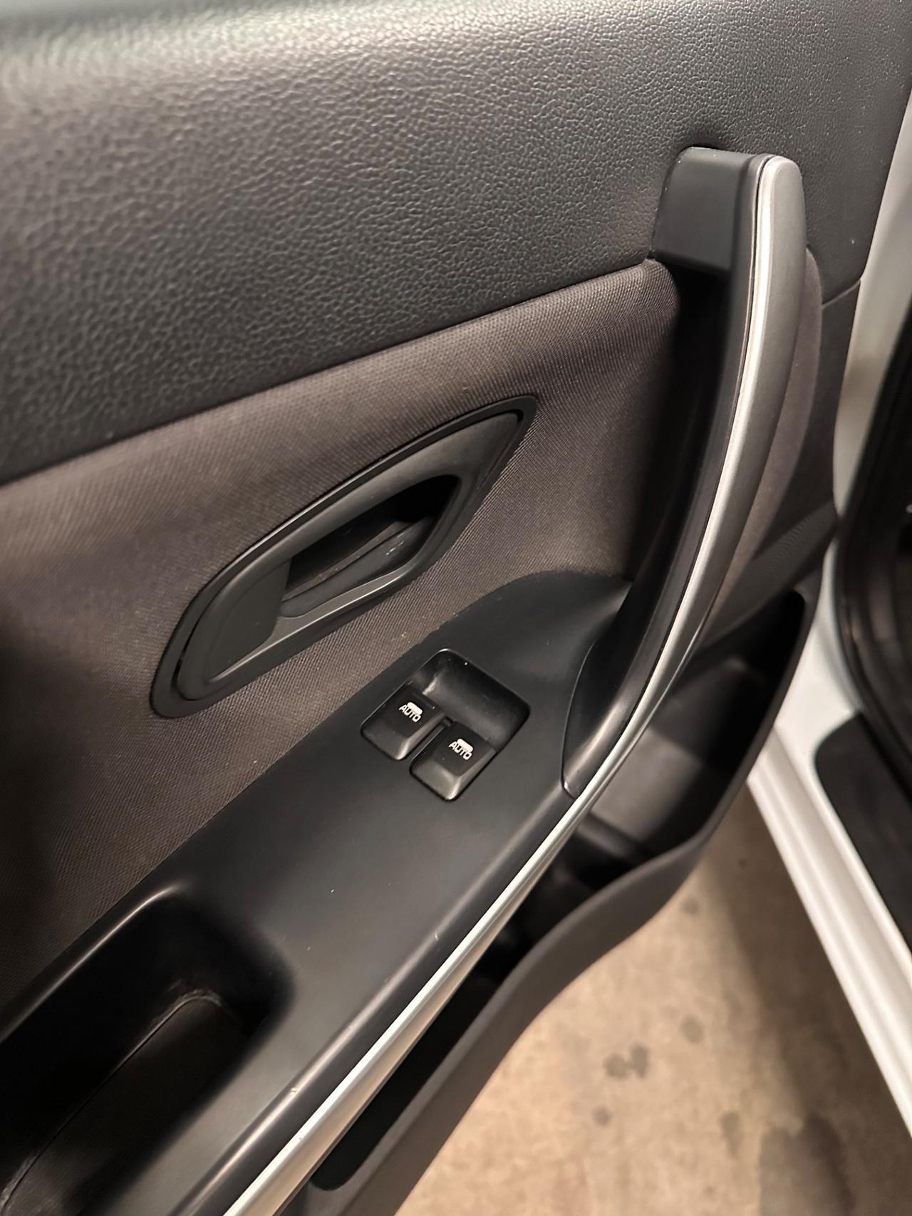 Kia Ceed cee'd 1.4 GPL 5 2013