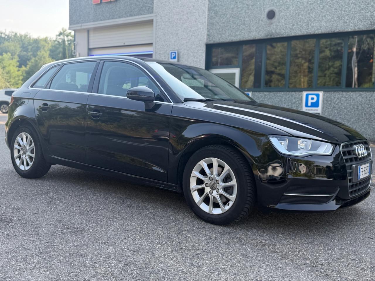 Audi A3 1.6 TDI clean diesel*Automatik*Navi*Neopatentati*