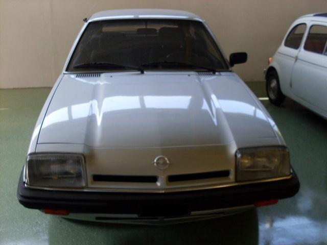 OPEL Manta 1.3 S HATCHBACK