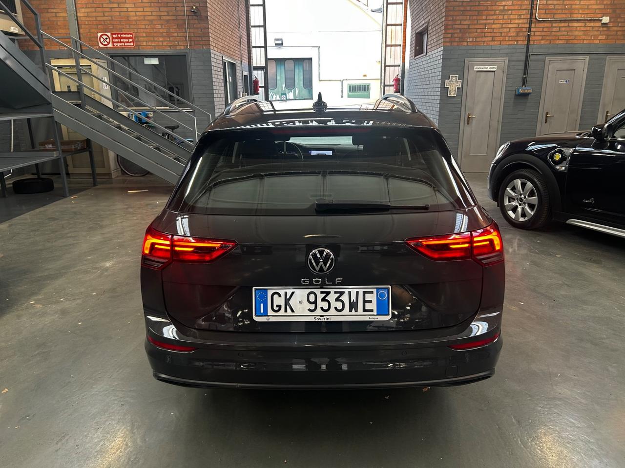 Volkswagen Golf Variant 2.0 TDI SCR Life neopatentati