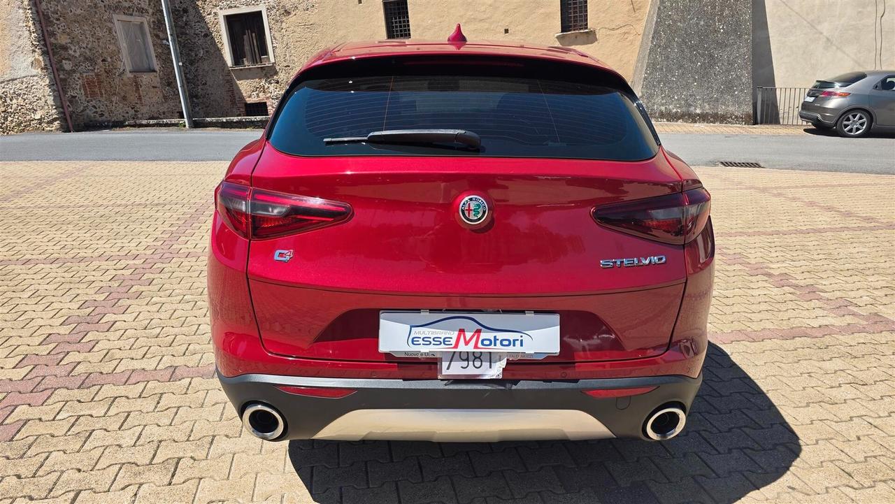 Alfa Romeo Stelvio 2.2 Turbodiesel 210 CV AT8 Q4 Executive