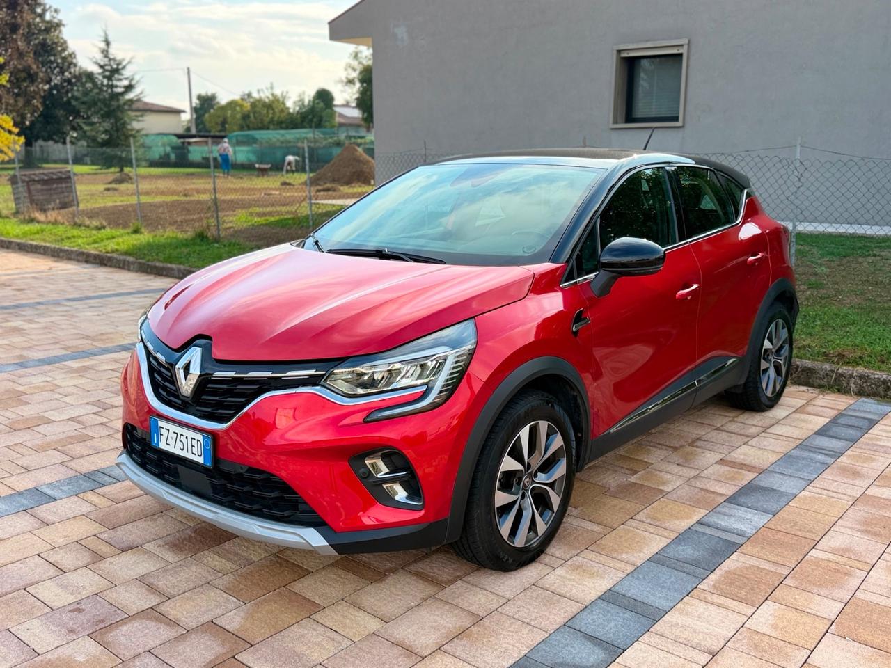 Renault Captur TCe 100 CV GPL Intens