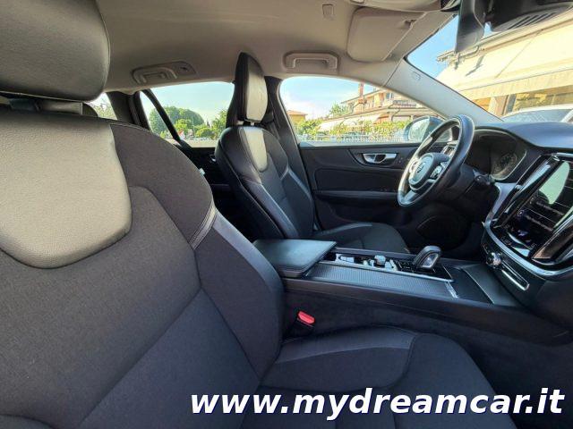 VOLVO V60 B4 (d) 197CV Geartronic Momentum Business Pro