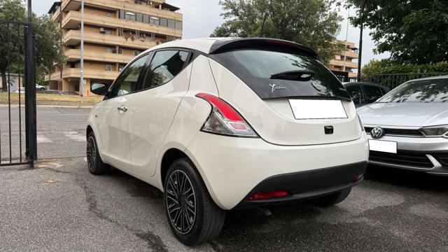 LANCIA Ypsilon 1.0 FIREFLY S&S HYBRID GOLD*R.CAM*CARPLAY*LED*TEL