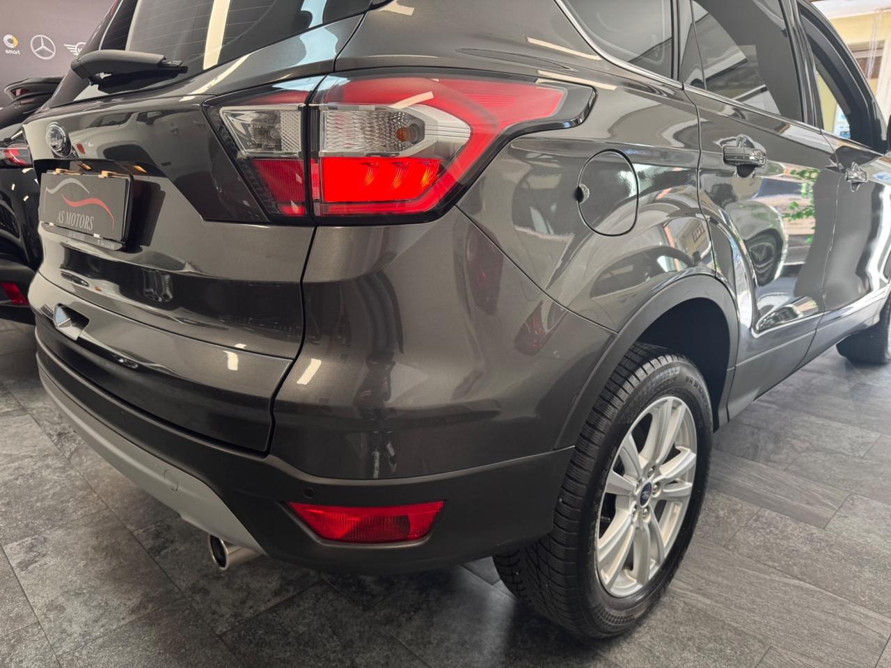 Ford Kuga 1.5 TDCI 120 CV S&S 2WD Titanium