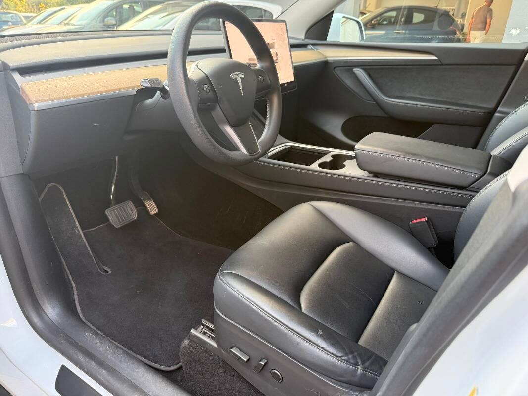 Tesla Model Y Single Motor rwd