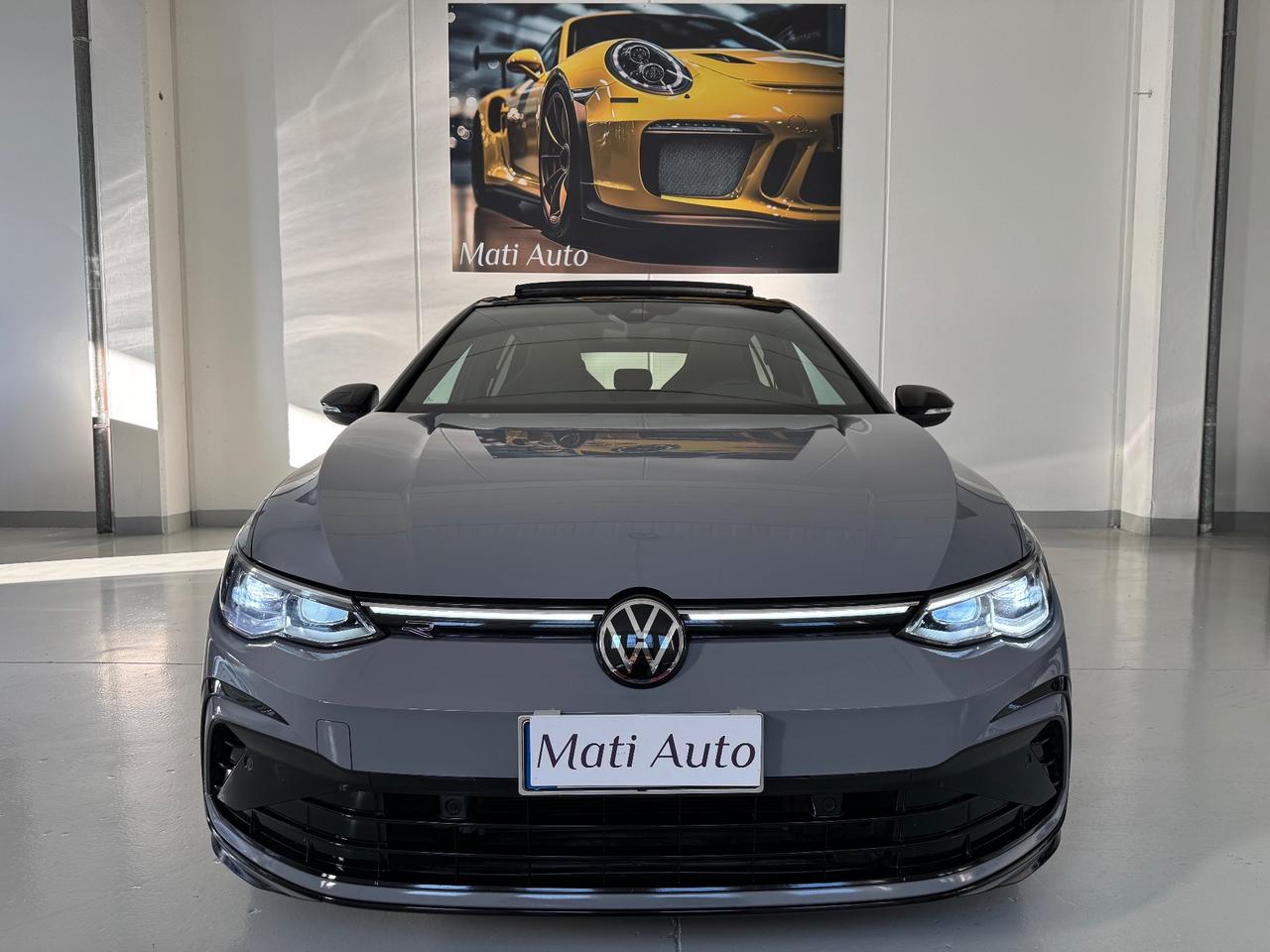 Volkswagen Golf 1.5 eTSI 150 CV DSG R-Line TETTO