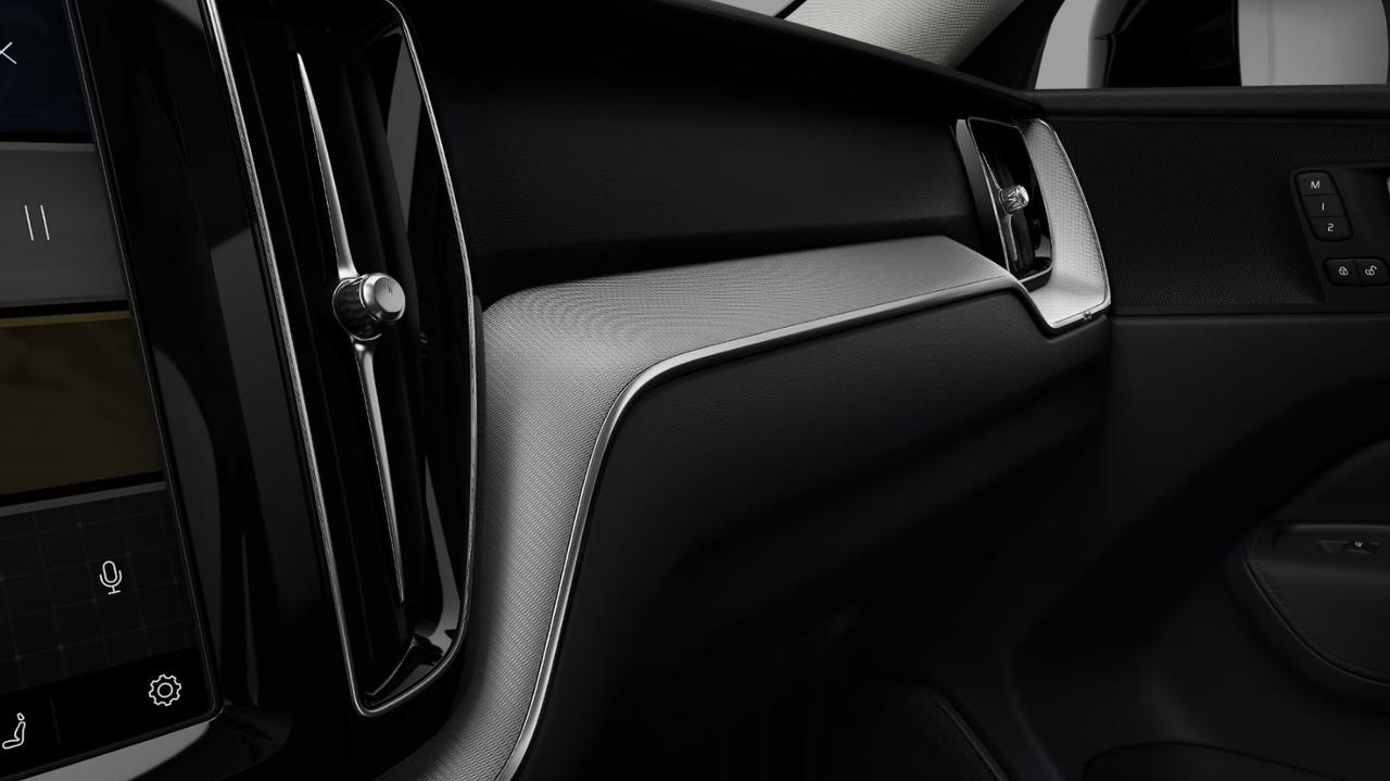 VOLVO Xc60 T6 Plug-In Hybrid Awd Automatico Plus Dark
