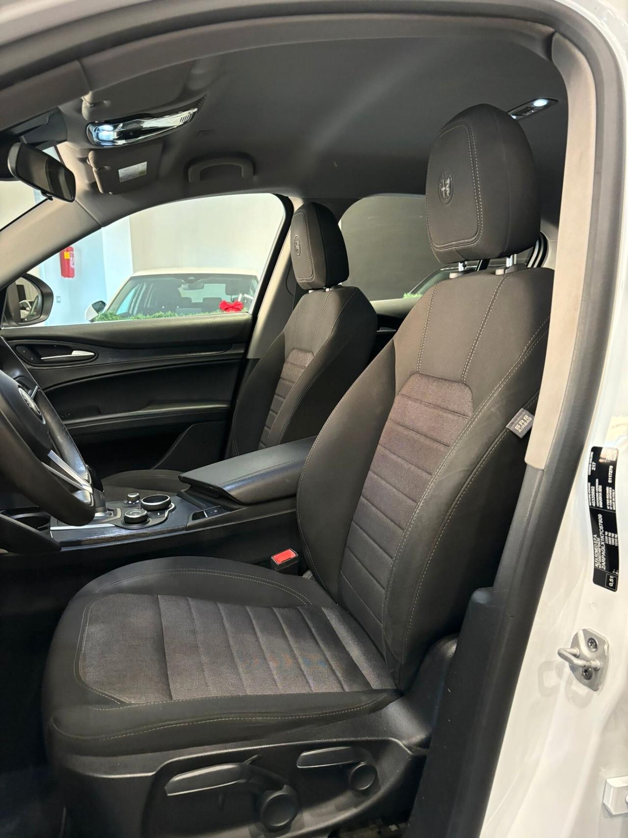 Alfa Romeo Stelvio 2.2 Turbodiesel 190 CV AT8 Q4 Business