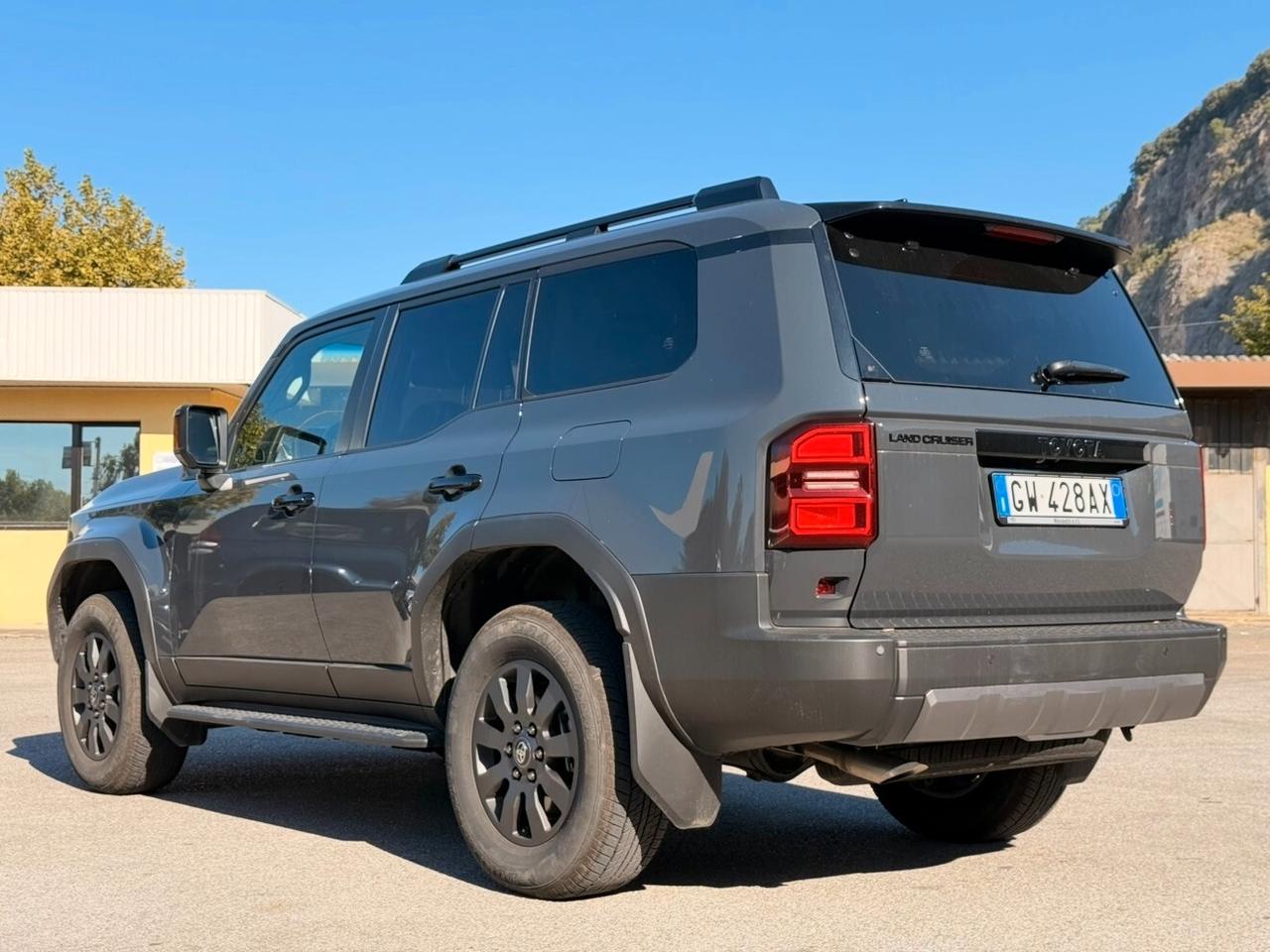 Toyota Land Cruiser 2.8 D4D A/T AWD First Edition