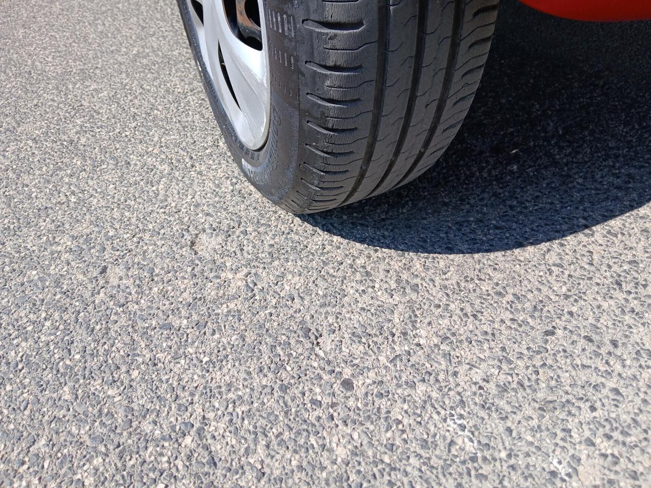 Opel Karl 1.0 75 CV anno 2015 modello full optiona