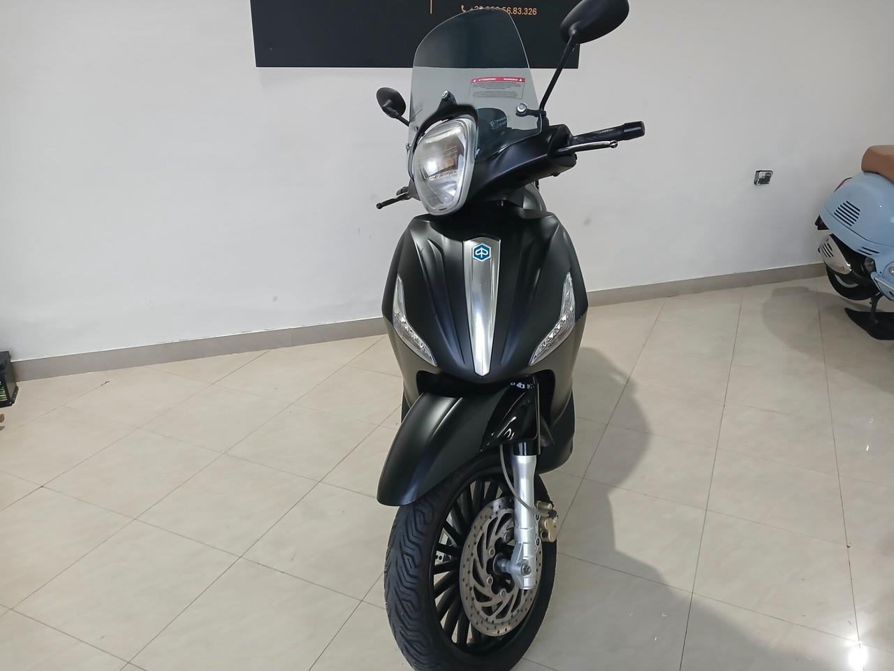 Piaggio Beverly 300 PARI AL NUOVO