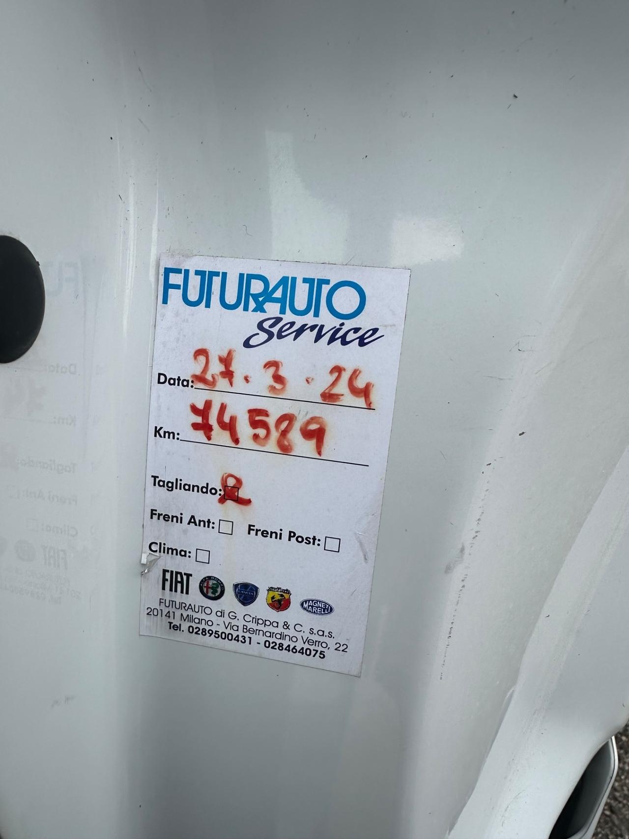 Renault Trafic 6 posti Autocarto Poss Finanziamento