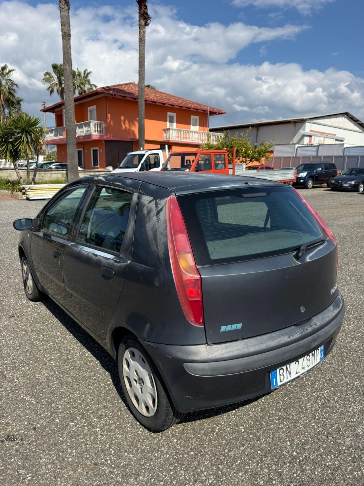 Fiat Punto 1.2i 16V cat 5 porte HLX