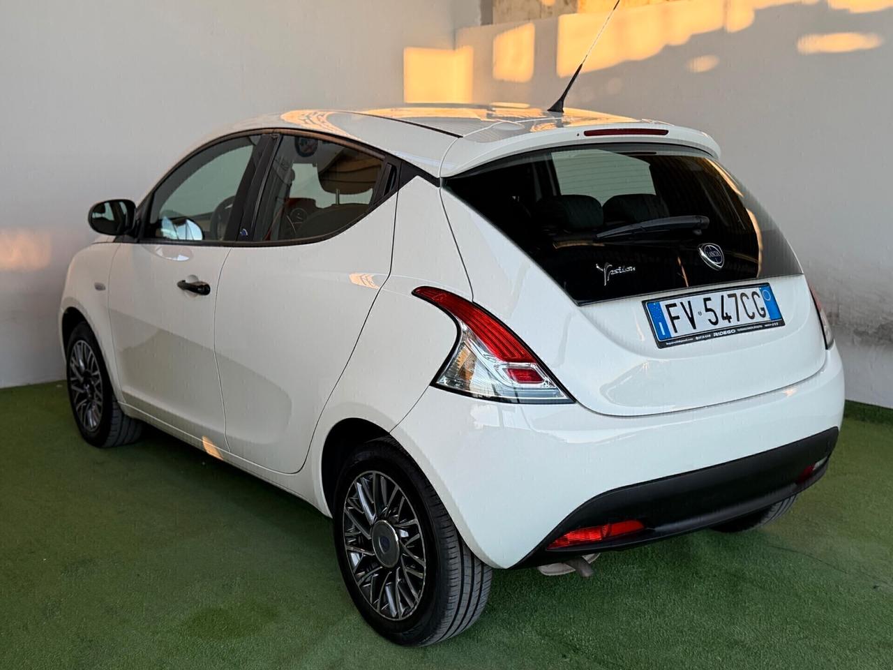 Lancia Ypsilon 1.2 69 CV 5 porte S&S Elefantino Blu