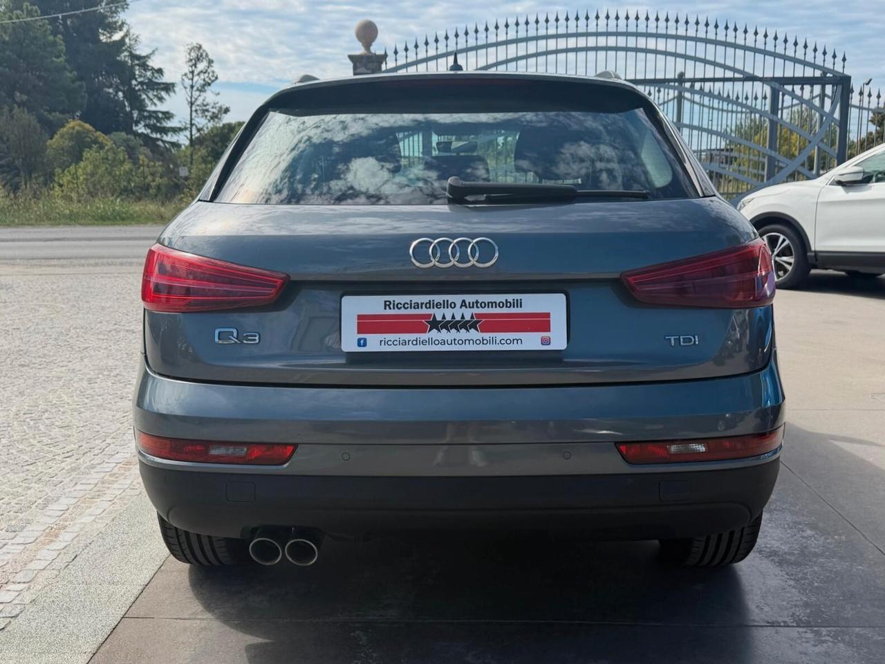 Audi Q3 2.0 TDI 120Cv Business - Unico P.