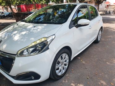 Peugeot 208 BlueHDi 75 5 porte Allure