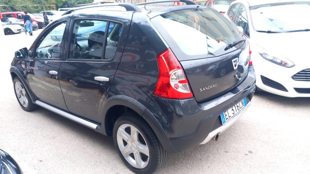 Dacia Sandero Stepway 1.6 8V GPL 85CV