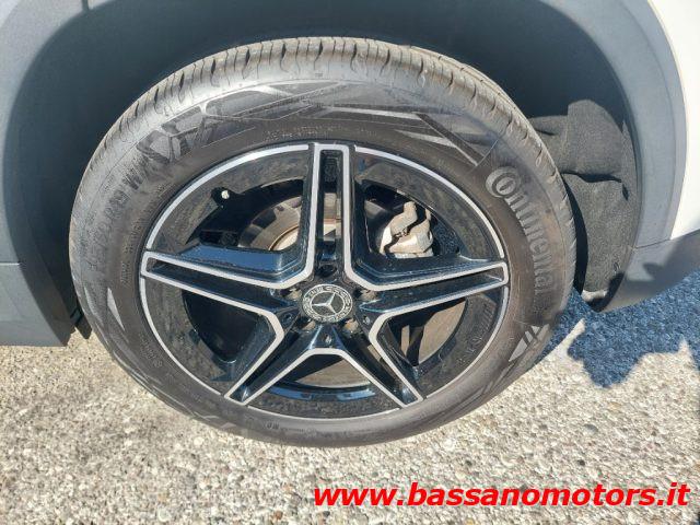 MERCEDES-BENZ GLA 200 Automatic AMG Line Premium