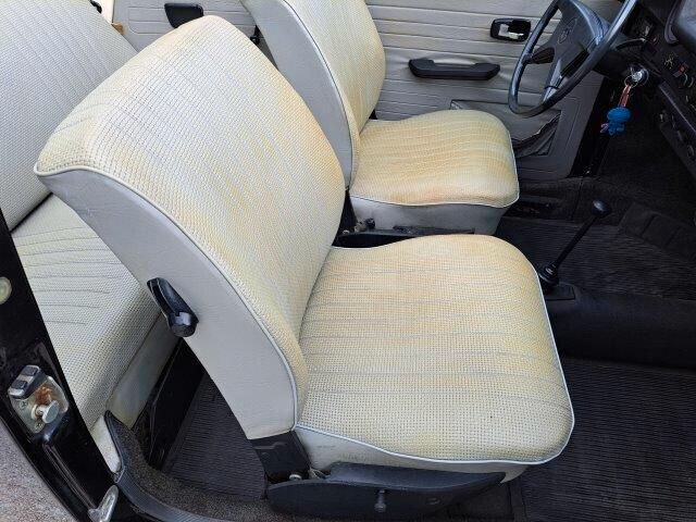 Volkswagen MAGGIOLONE CABRIO KARMANN 1303 - ASI-