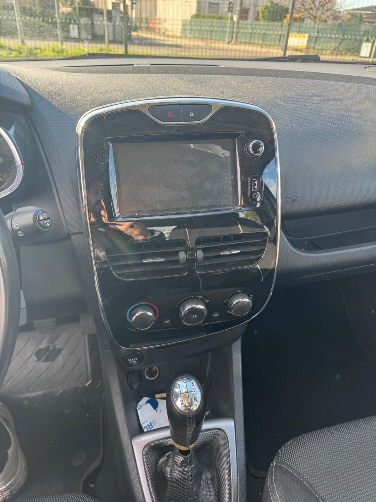 Renault Clio 0.9 TCe 12V 90CV 5 porte Costume National