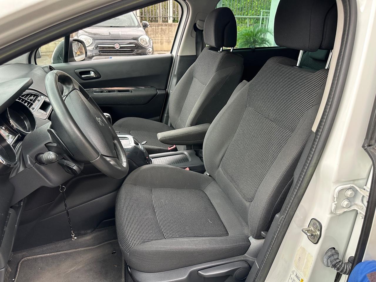 Peugeot 5008 1.6 e-HDi 115CV Stop&Start ETG6 Allur