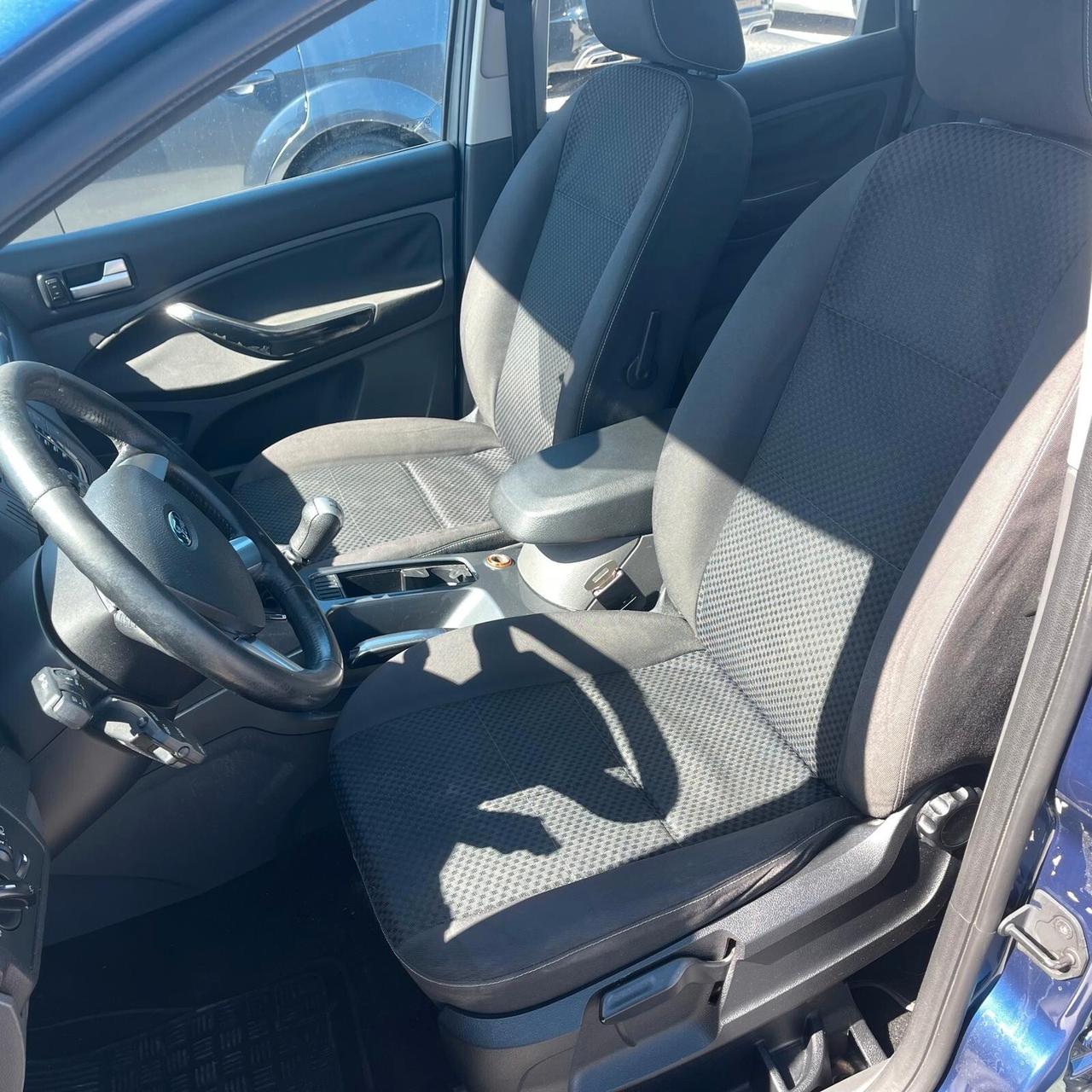 Ford Focus C-Max 1.6 TDCi 90CV Titanium