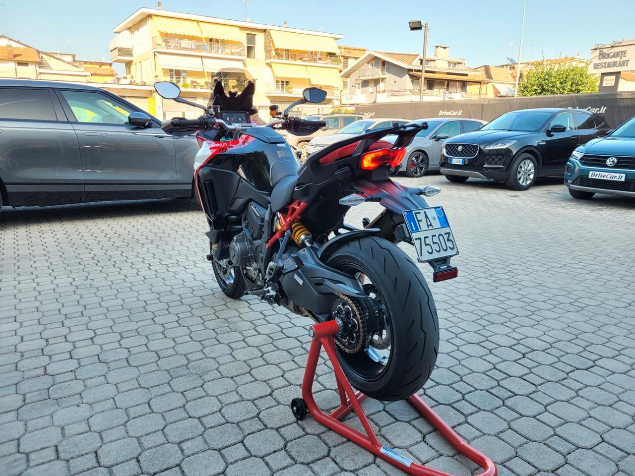 Ducati Multistrada V4 PIKE PEAK 9.500KM.