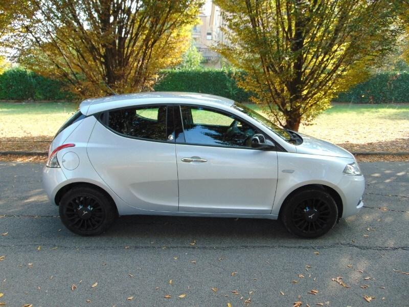 LANCIA Ypsilon 3ª serie Ypsilon 1.2 69 CV 5 po...