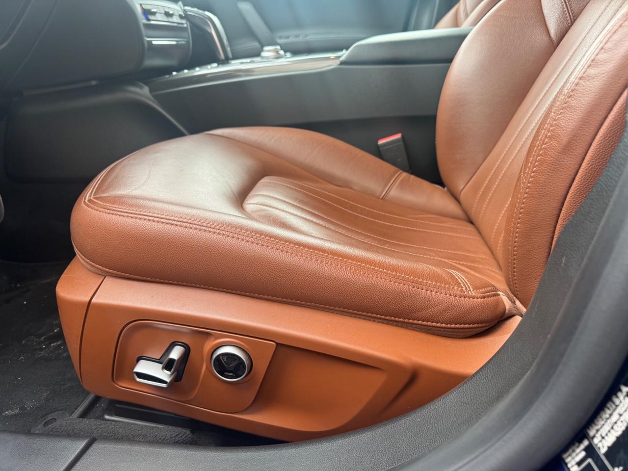 Maserati Ghibli 330 CV MHEV GT
