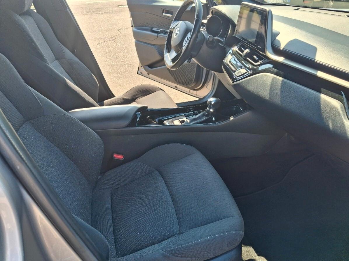 Toyota C-HR 1.8 Hybrid E-CVT Trend