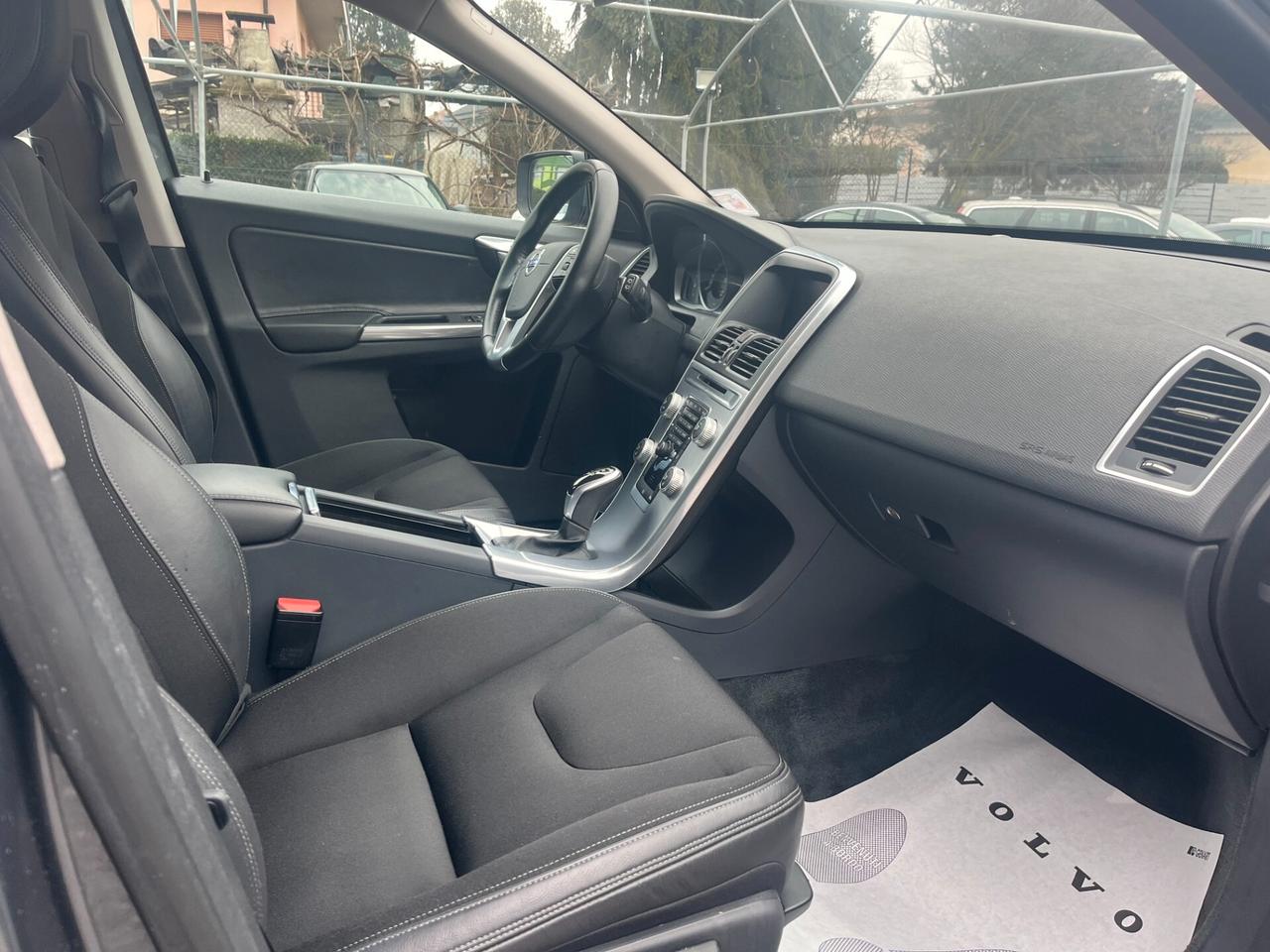 Volvo XC 60 D4 Geartronic MOMENTUM