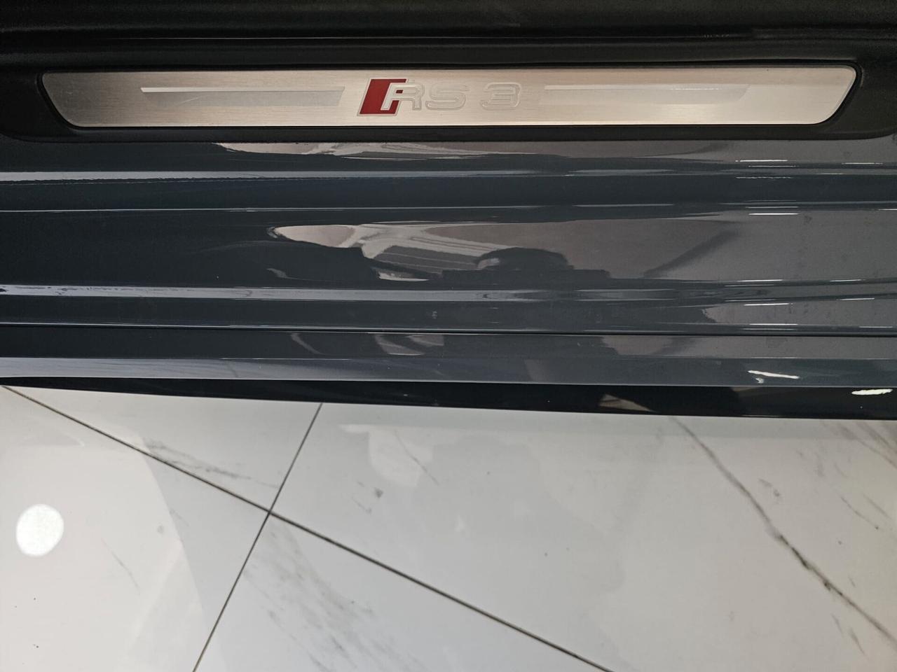NUOVA AUDI RS3 SPORTBACK 2.5 BENZ 400CV S-TRONIC
