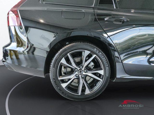 VOLVO V60 B4 Mild hybrid Benzina Plus Dark