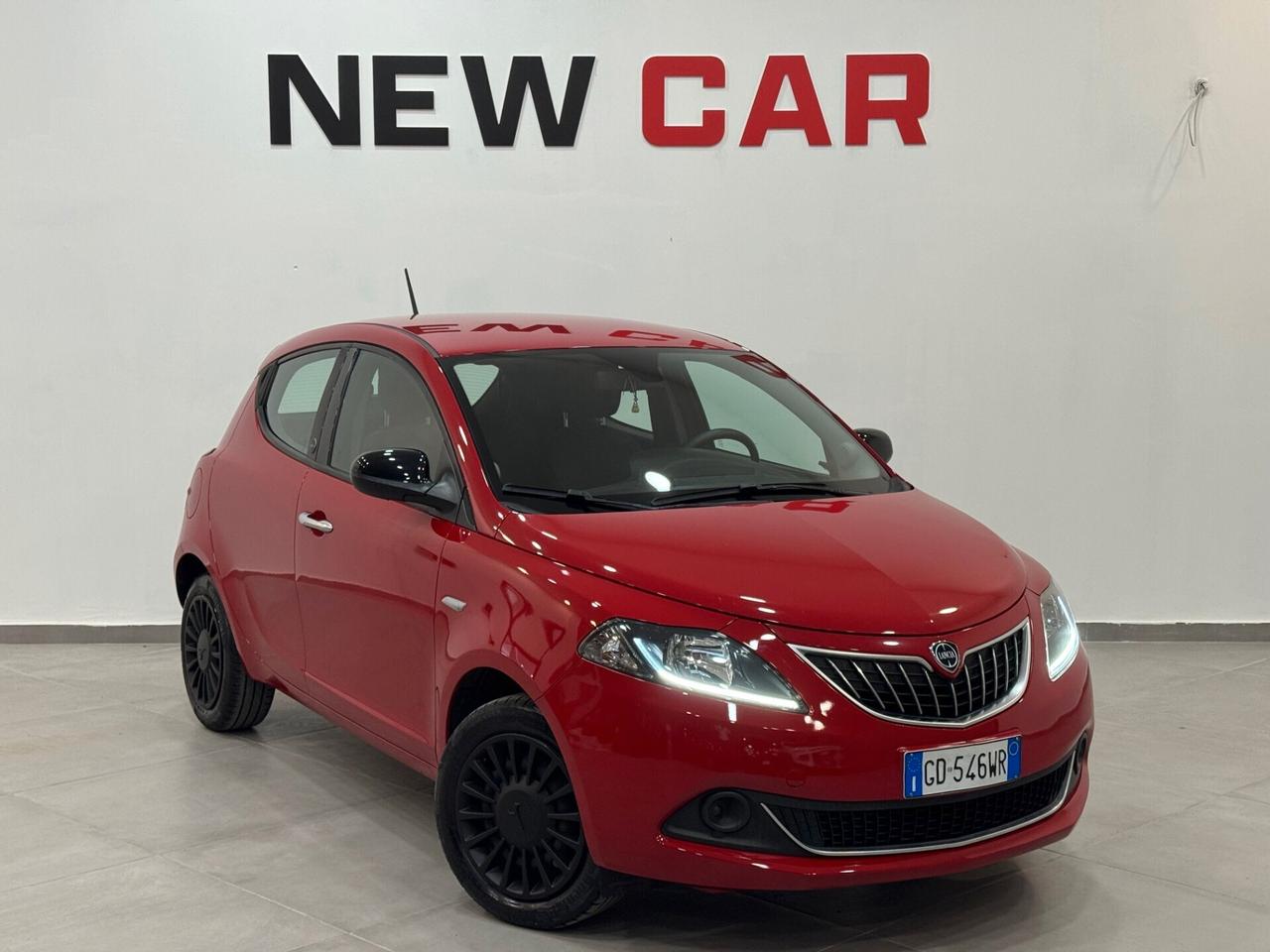 Lancia Ypsilon 1.0 FireFly 5 porte S&S Hybrid Ecochic Gold