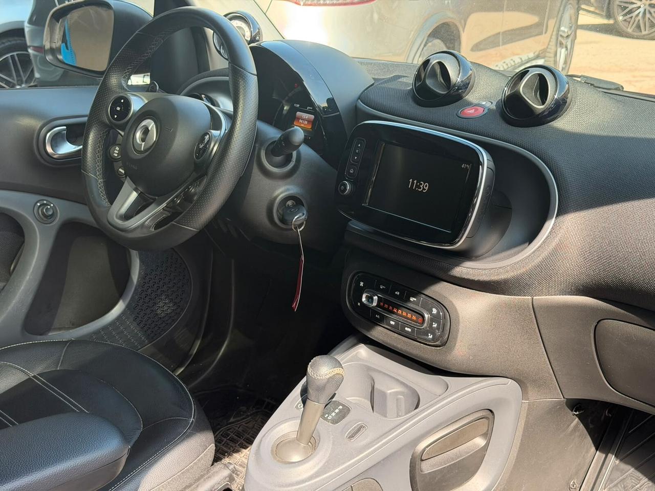 Smart ForTwo 90 0.9 Turbo Prime Blue Paris