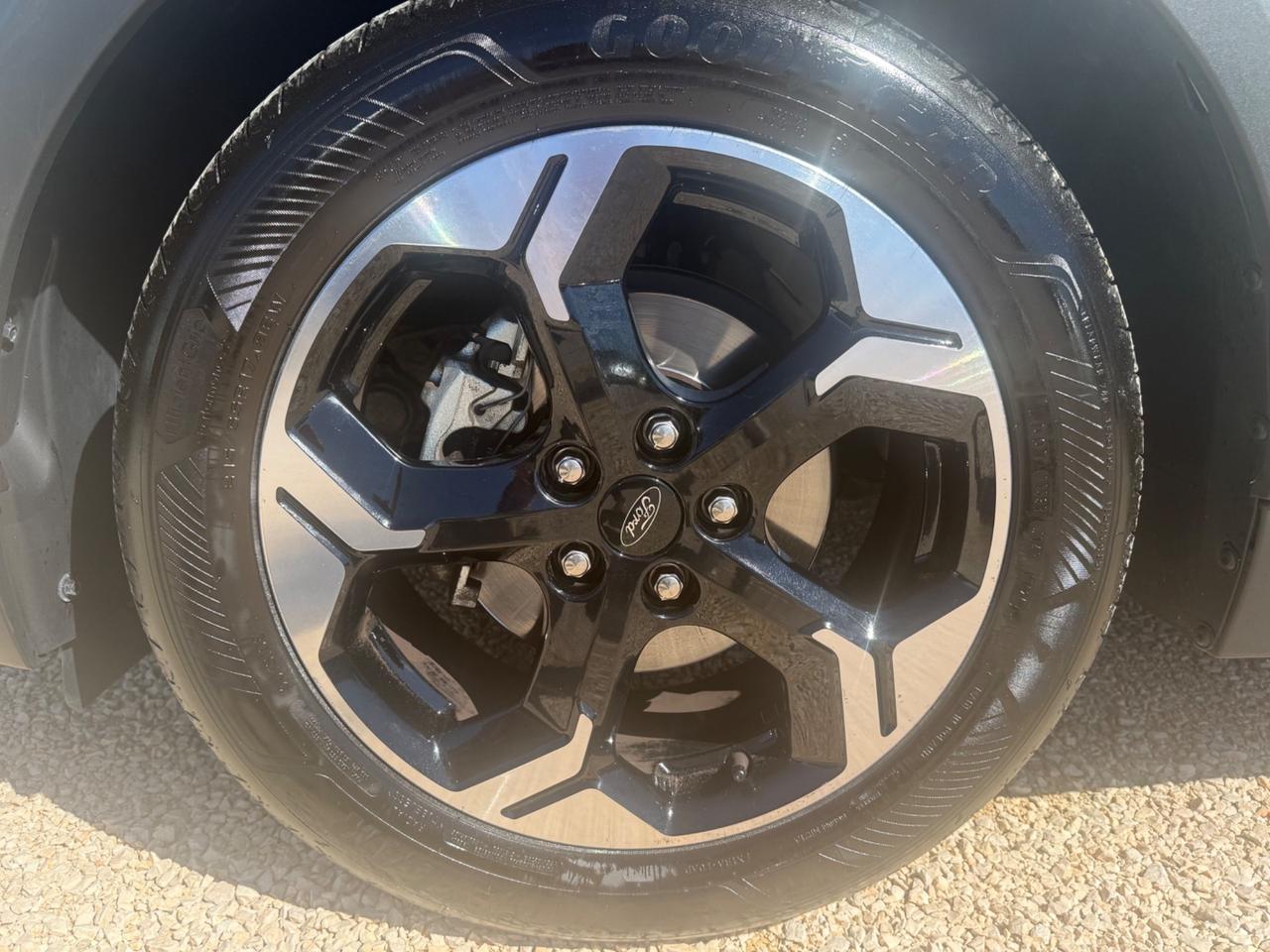 Ford Tourneo Courier 1.0 EcoBoost Powershift Active