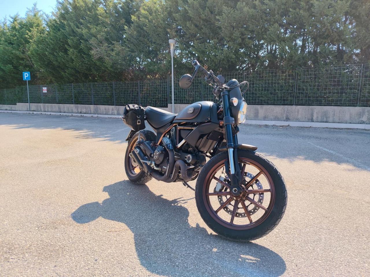 Ducati Scrambler 800 Italia Independent 920/1077