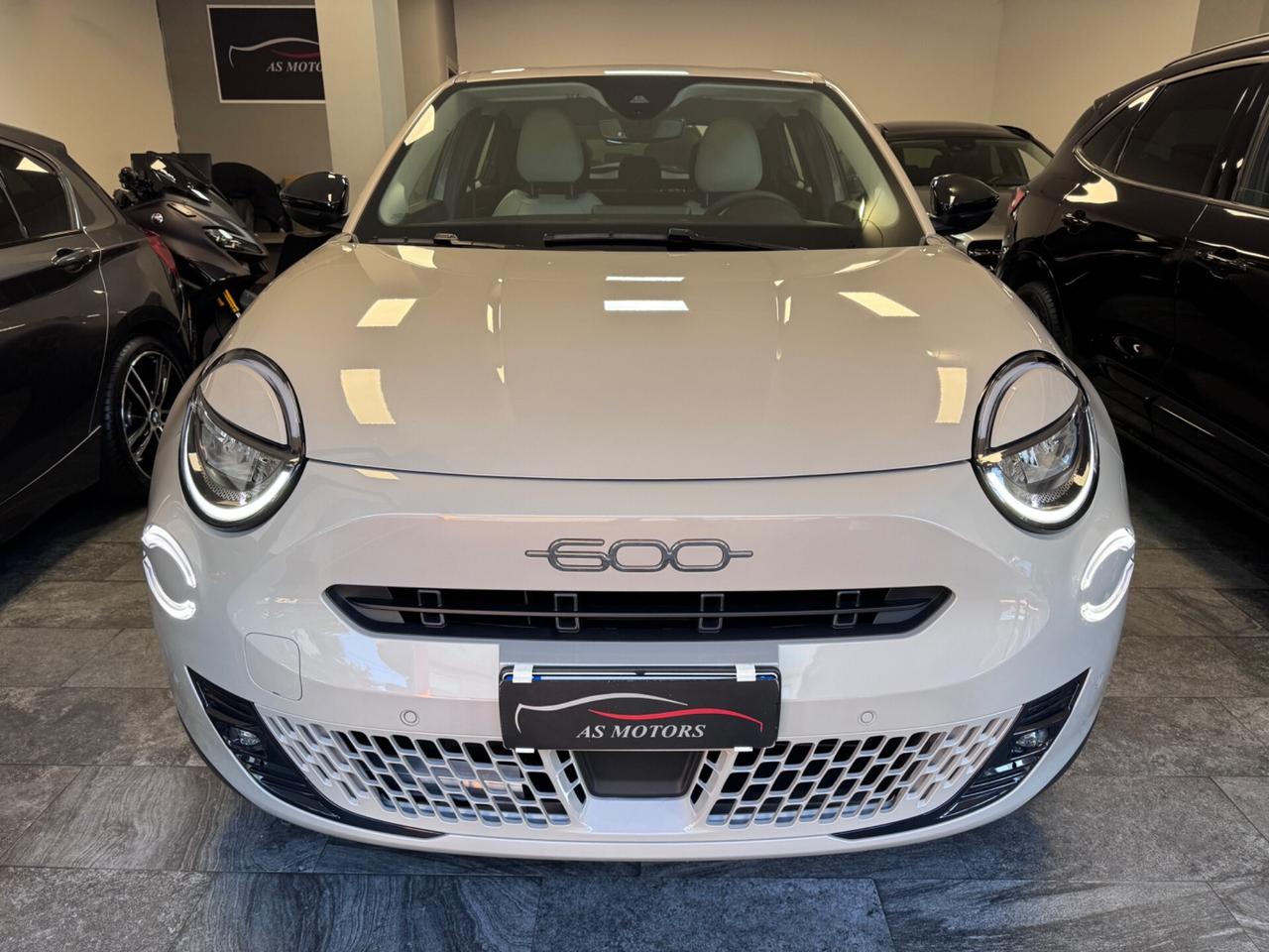 NEW Fiat 600 Hybrid 100 CV DCT MHEV